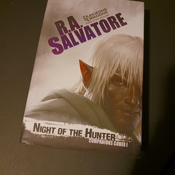 Dungeons & Dragons Book Set - Picture 3 of 3